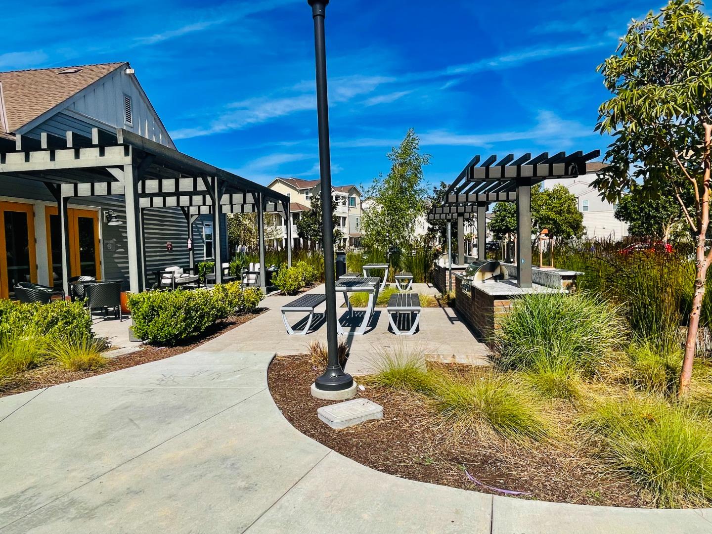 Detail Gallery Image 11 of 11 For 8551 Boardwalk Way, Newark,  CA 94560 - 4 Beds | 3/1 Baths