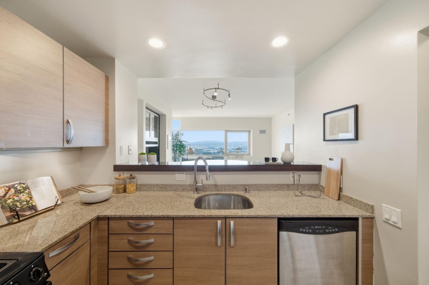 Detail Gallery Image 28 of 50 For 1 Mandalay Pl #1011,  South San Francisco,  CA 94080 - 2 Beds | 2 Baths