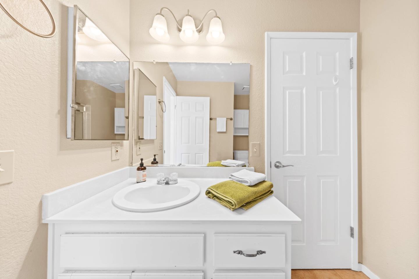 Photo #21: ML82040530 Listing: Photo #21