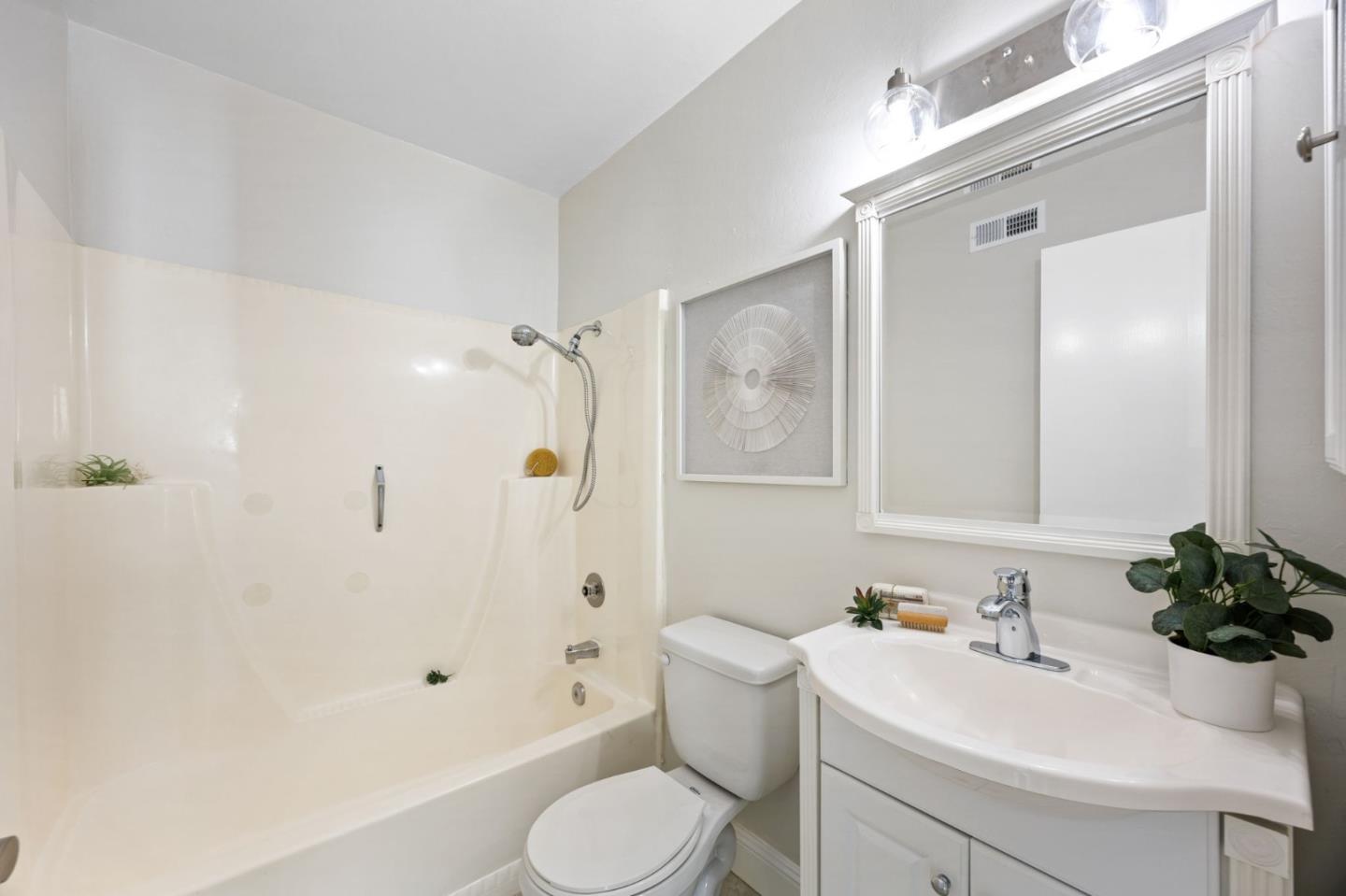 Photo #18: ML82040534 Listing: Photo #18