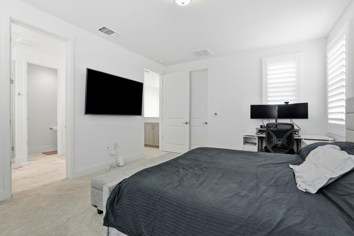 Detail Gallery Image 22 of 41 For 486 Lassen Way, Marina,  CA 93933 - 4 Beds | 3/1 Baths