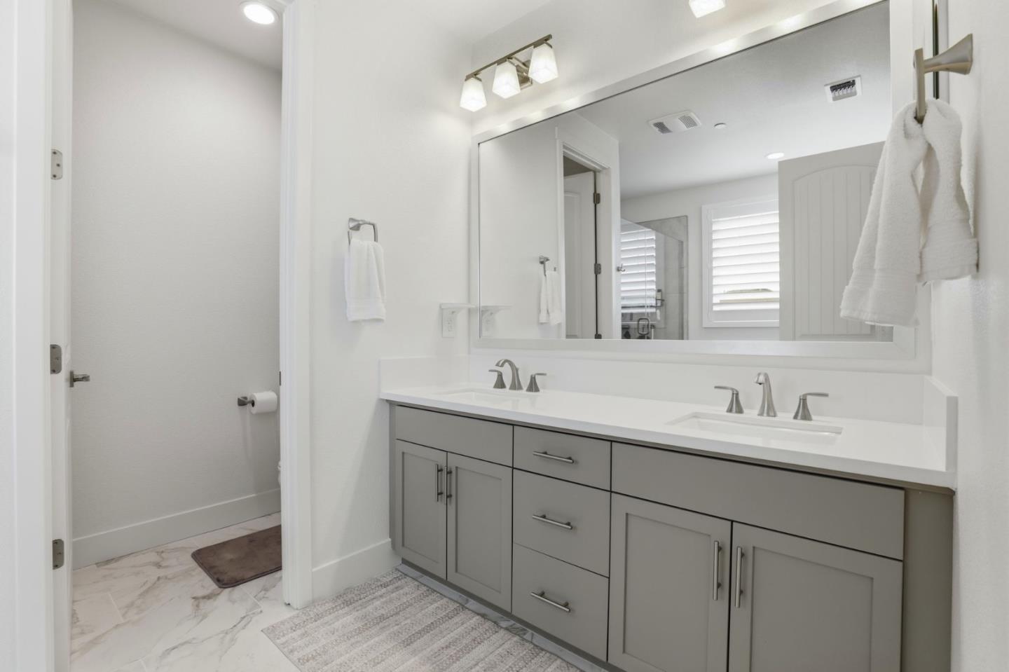 Detail Gallery Image 25 of 41 For 486 Lassen Way, Marina,  CA 93933 - 4 Beds | 3/1 Baths