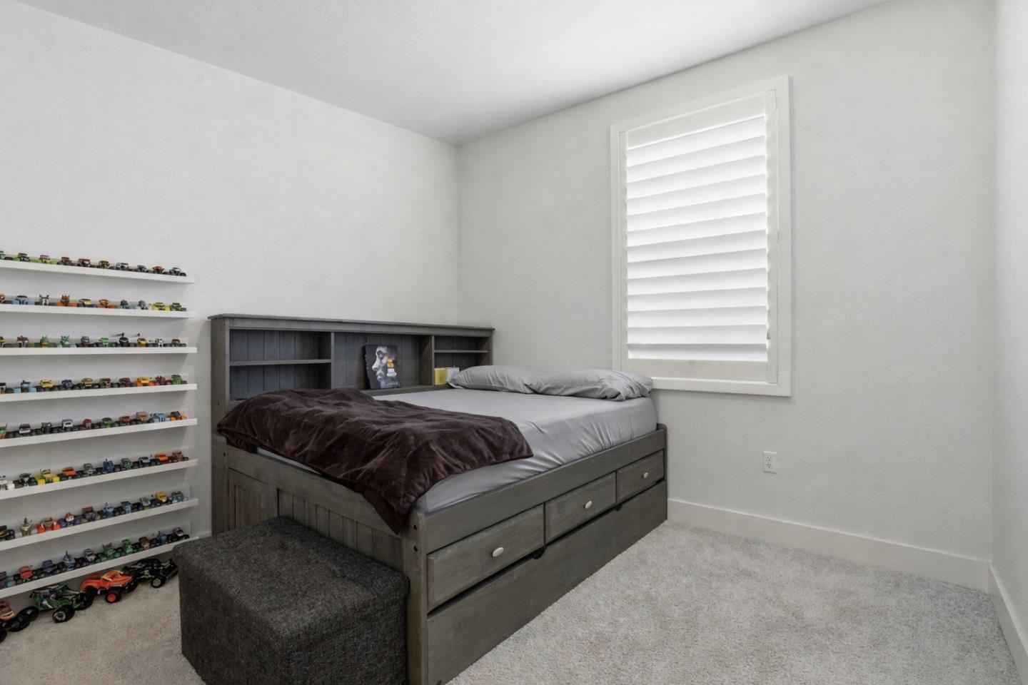 Detail Gallery Image 29 of 41 For 486 Lassen Way, Marina,  CA 93933 - 4 Beds | 3/1 Baths