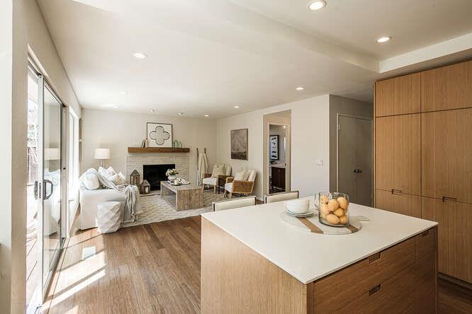 Detail Gallery Image 11 of 31 For 532 Anchor Cir, Redwood Shores,  CA 94065 - 4 Beds | 3 Baths