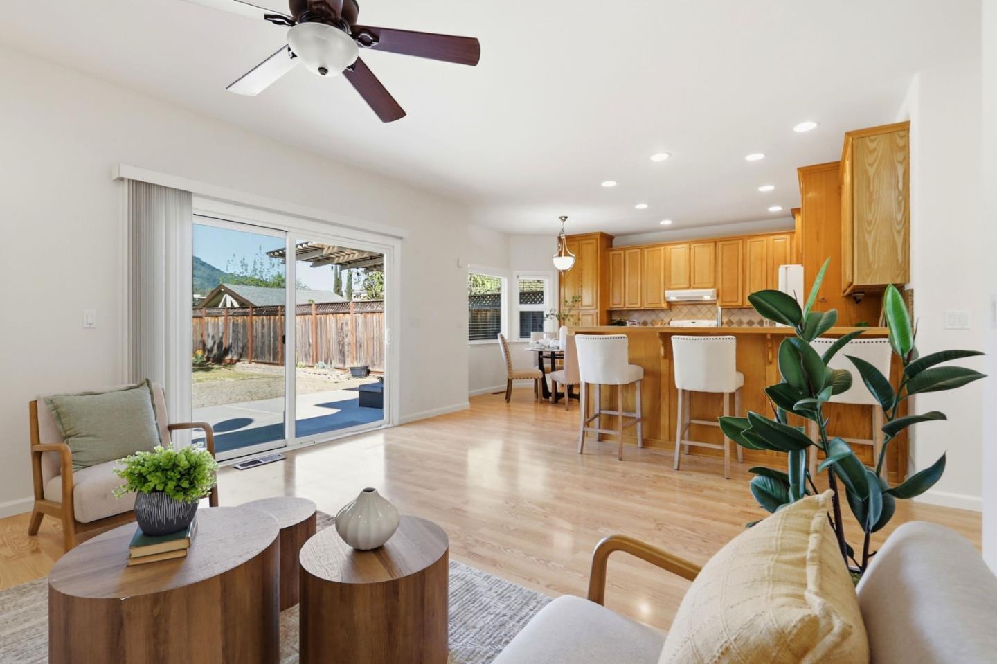 Detail Gallery Image 9 of 43 For 16755 Church St, Morgan Hill,  CA 95037 - 4 Beds | 2/1 Baths