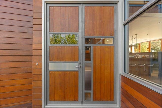 Detail Gallery Image 16 of 77 For 436 Lakeview Way, Redwood City,  CA 94062 - 4 Beds | 3 Baths