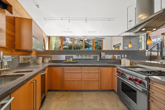 Detail Gallery Image 26 of 77 For 436 Lakeview Way, Redwood City,  CA 94062 - 4 Beds | 3 Baths