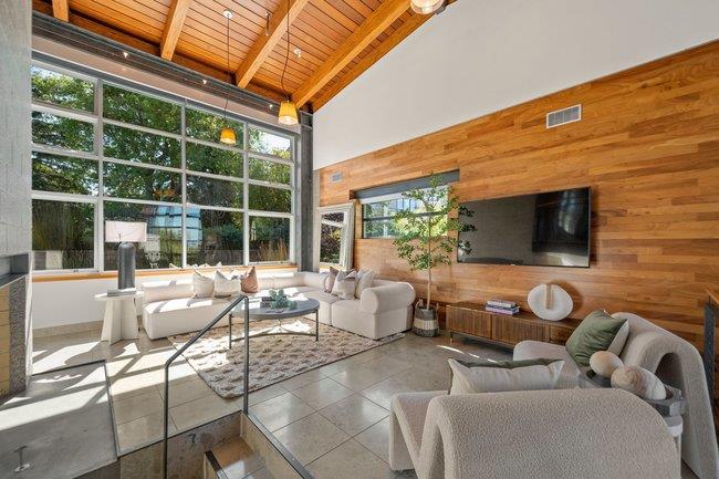 Detail Gallery Image 31 of 77 For 436 Lakeview Way, Redwood City,  CA 94062 - 4 Beds | 3 Baths