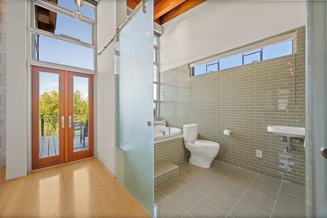 Detail Gallery Image 44 of 77 For 436 Lakeview Way, Redwood City,  CA 94062 - 4 Beds | 3 Baths