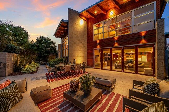 Detail Gallery Image 5 of 77 For 436 Lakeview Way, Redwood City,  CA 94062 - 4 Beds | 3 Baths