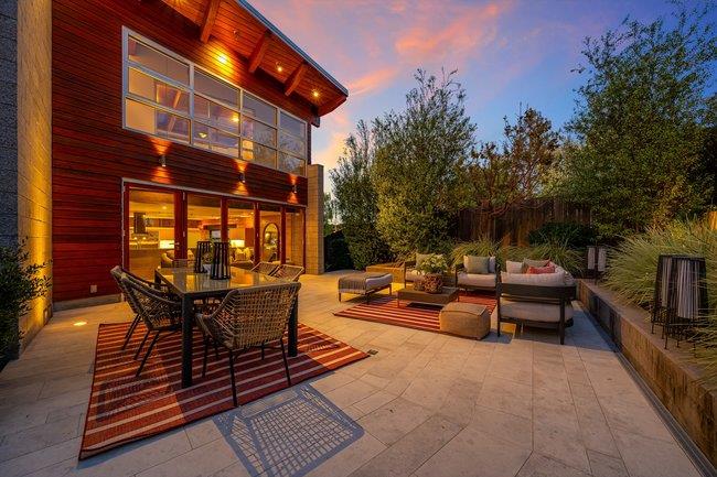 Detail Gallery Image 6 of 77 For 436 Lakeview Way, Redwood City,  CA 94062 - 4 Beds | 3 Baths