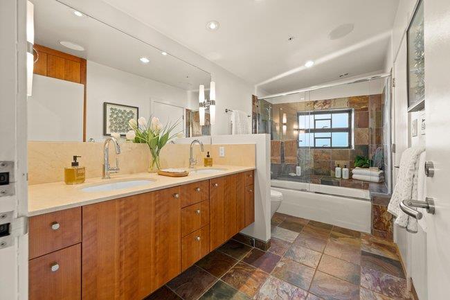 Detail Gallery Image 60 of 77 For 436 Lakeview Way, Redwood City,  CA 94062 - 4 Beds | 3 Baths