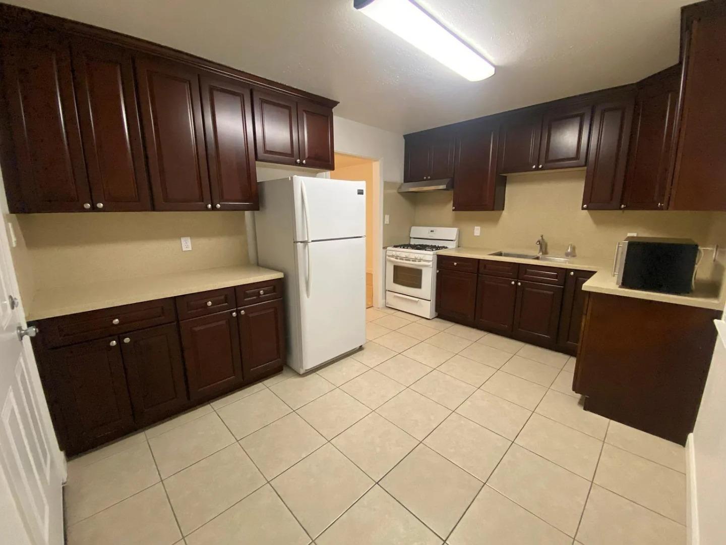 Detail Gallery Image 11 of 24 For Locust St, San Jose,  CA 95110 - – Beds | – Baths