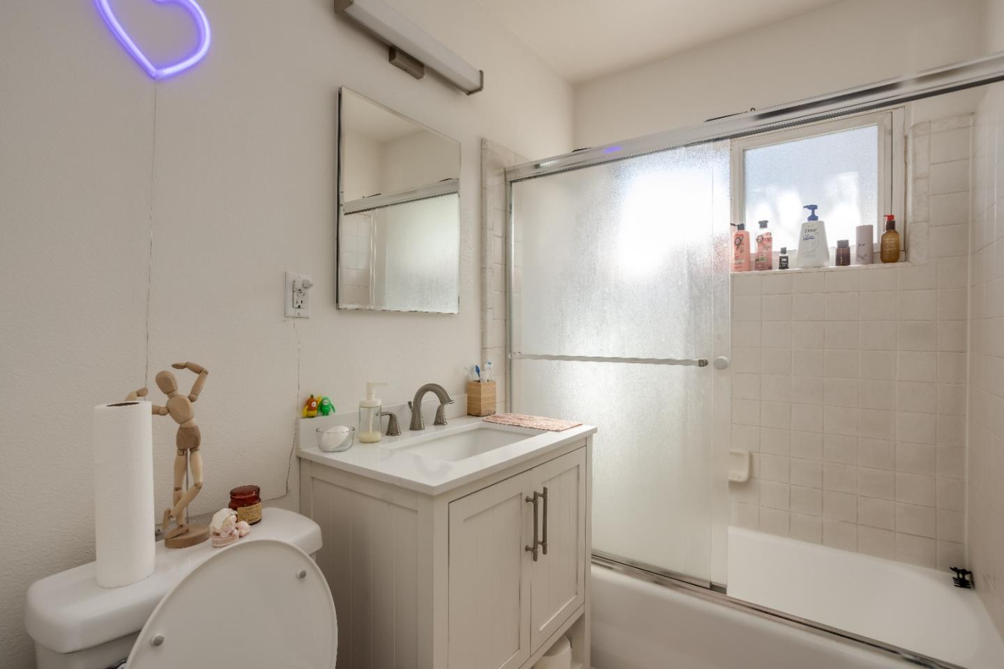 Detail Gallery Image 7 of 24 For Locust St, San Jose,  CA 95110 - – Beds | – Baths