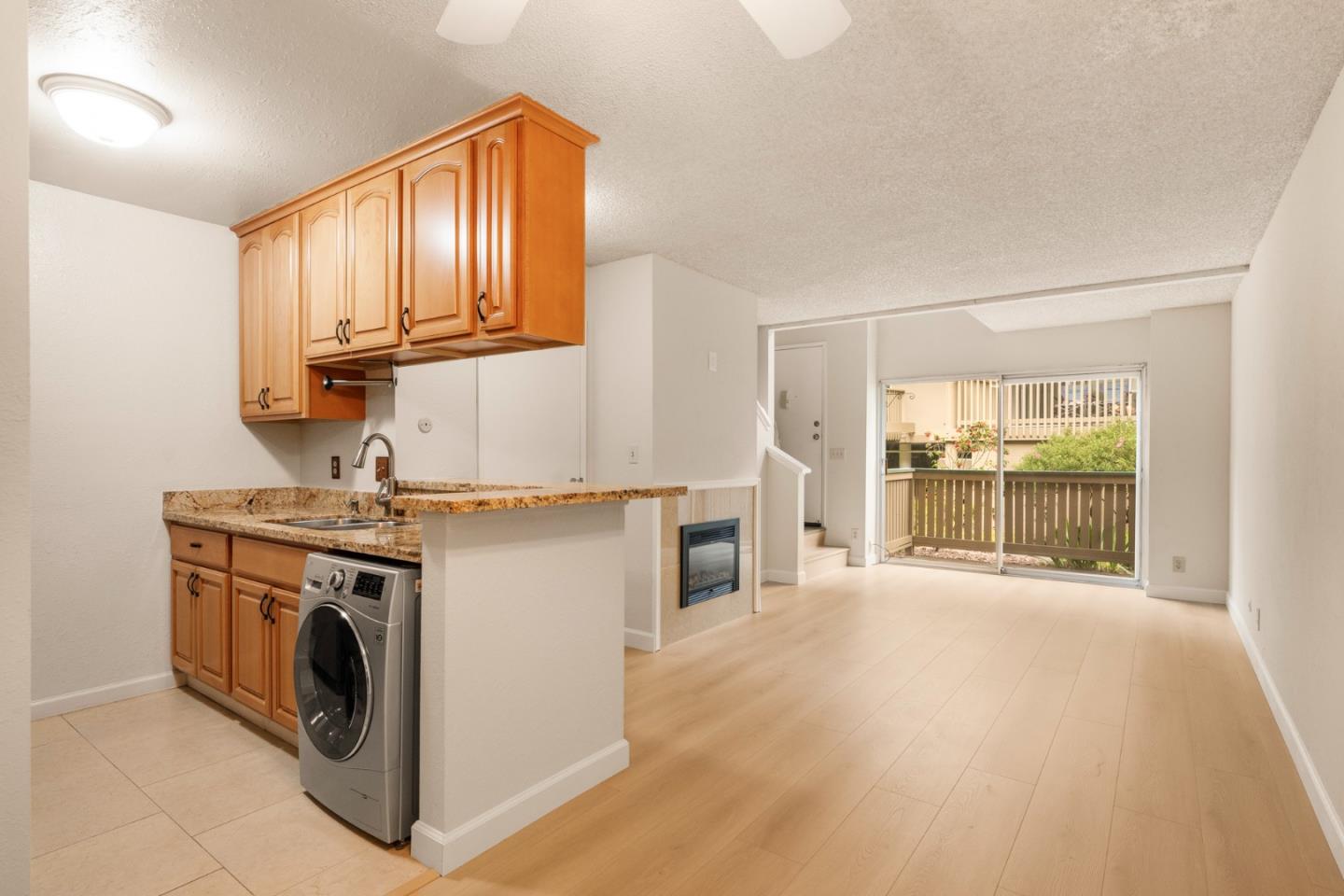 Detail Gallery Image 8 of 31 For 385 Mandarin Dr #11,  Daly City,  CA 94015 - 1 Beds | 1 Baths