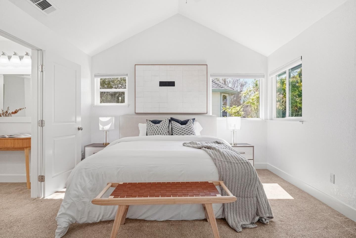 Detail Gallery Image 17 of 47 For 2291 Oaktree Dr #201,  Mountain View,  CA 94040 - 3 Beds | 2/1 Baths