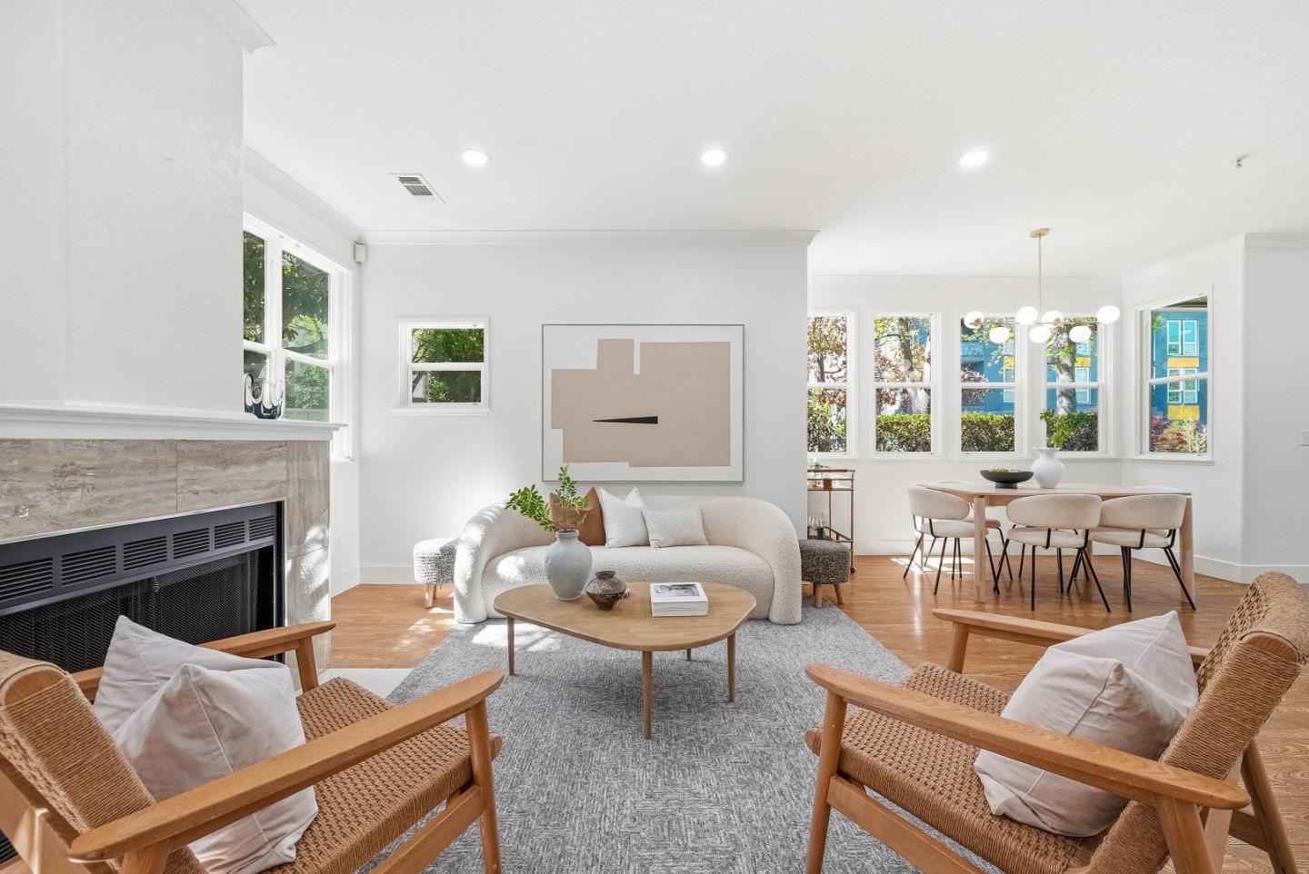 Detail Gallery Image 9 of 47 For 2291 Oaktree Dr #201,  Mountain View,  CA 94040 - 3 Beds | 2/1 Baths