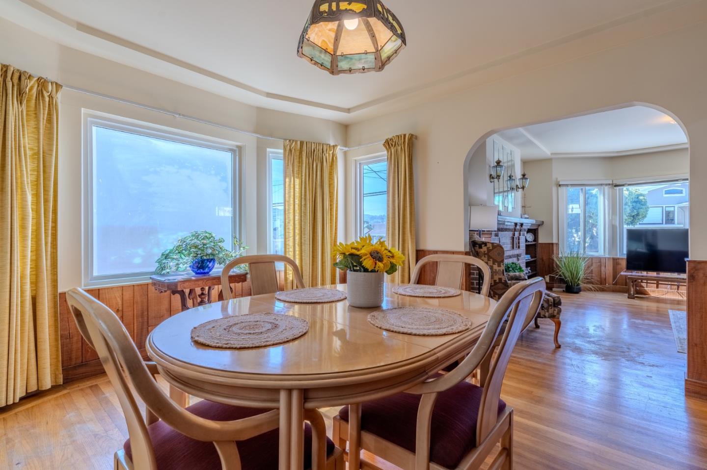 Detail Gallery Image 10 of 44 For 240 Santa Rosa Ave, San Francisco,  CA 94112 - 4 Beds | 2 Baths