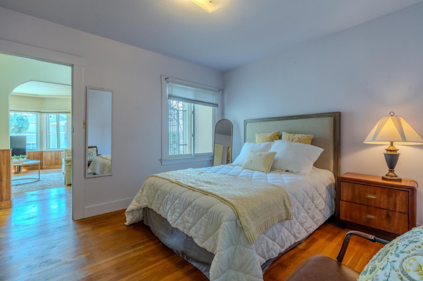 Detail Gallery Image 18 of 44 For 240 Santa Rosa Ave, San Francisco,  CA 94112 - 4 Beds | 2 Baths