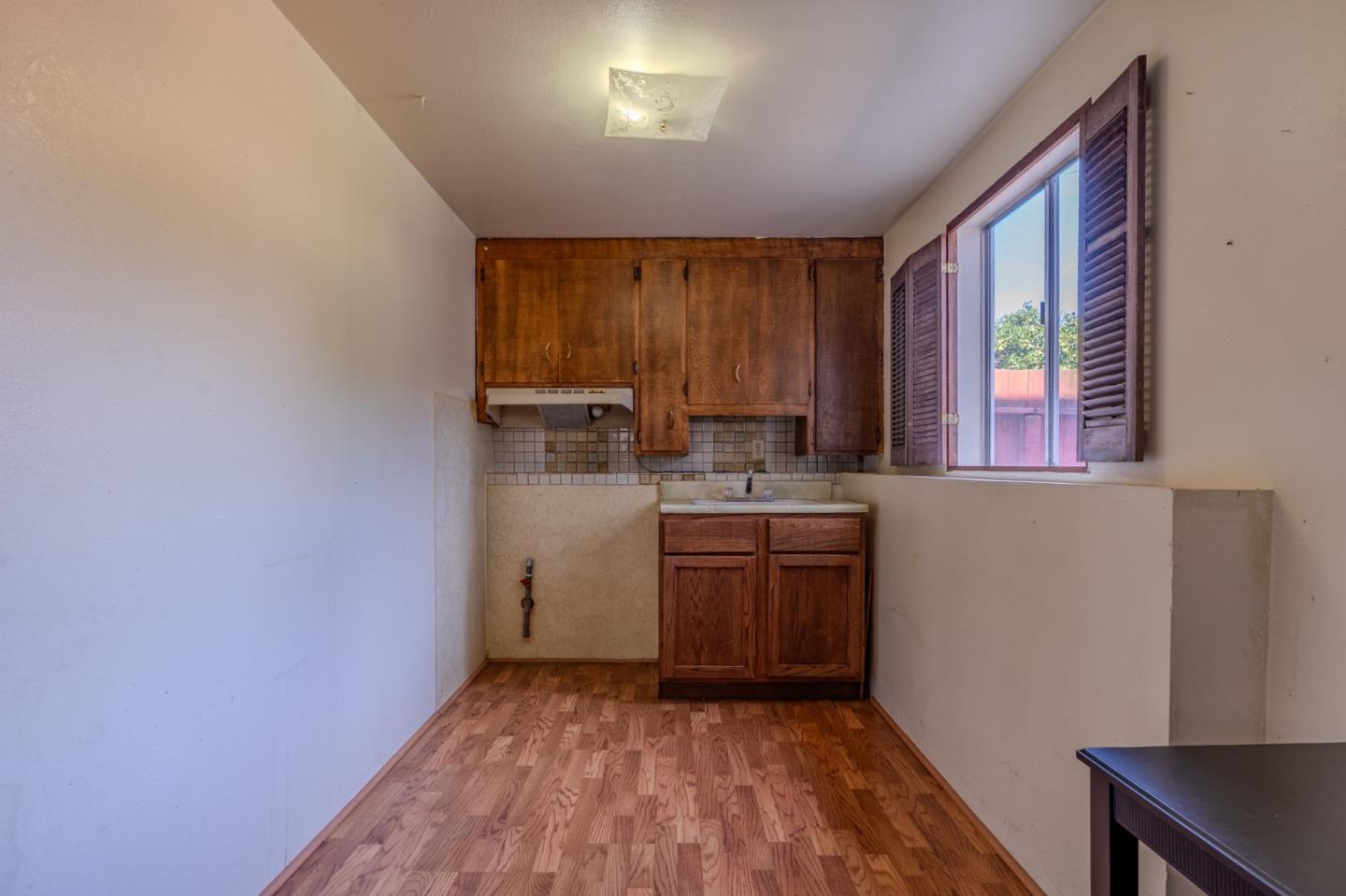 Detail Gallery Image 33 of 44 For 240 Santa Rosa Ave, San Francisco,  CA 94112 - 4 Beds | 2 Baths