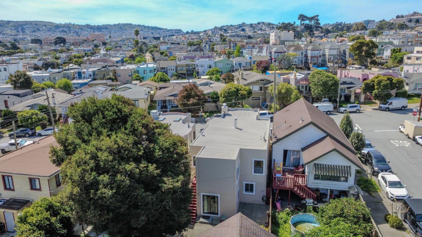 Detail Gallery Image 39 of 44 For 240 Santa Rosa Ave, San Francisco,  CA 94112 - 4 Beds | 2 Baths