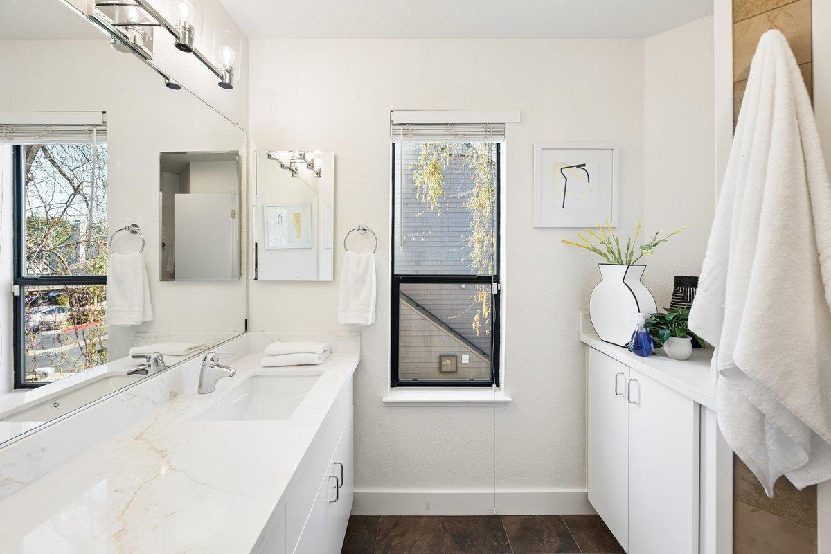 Detail Gallery Image 20 of 46 For 234 Shorebird Cir, Redwood City,  CA 94065 - 2 Beds | 2 Baths