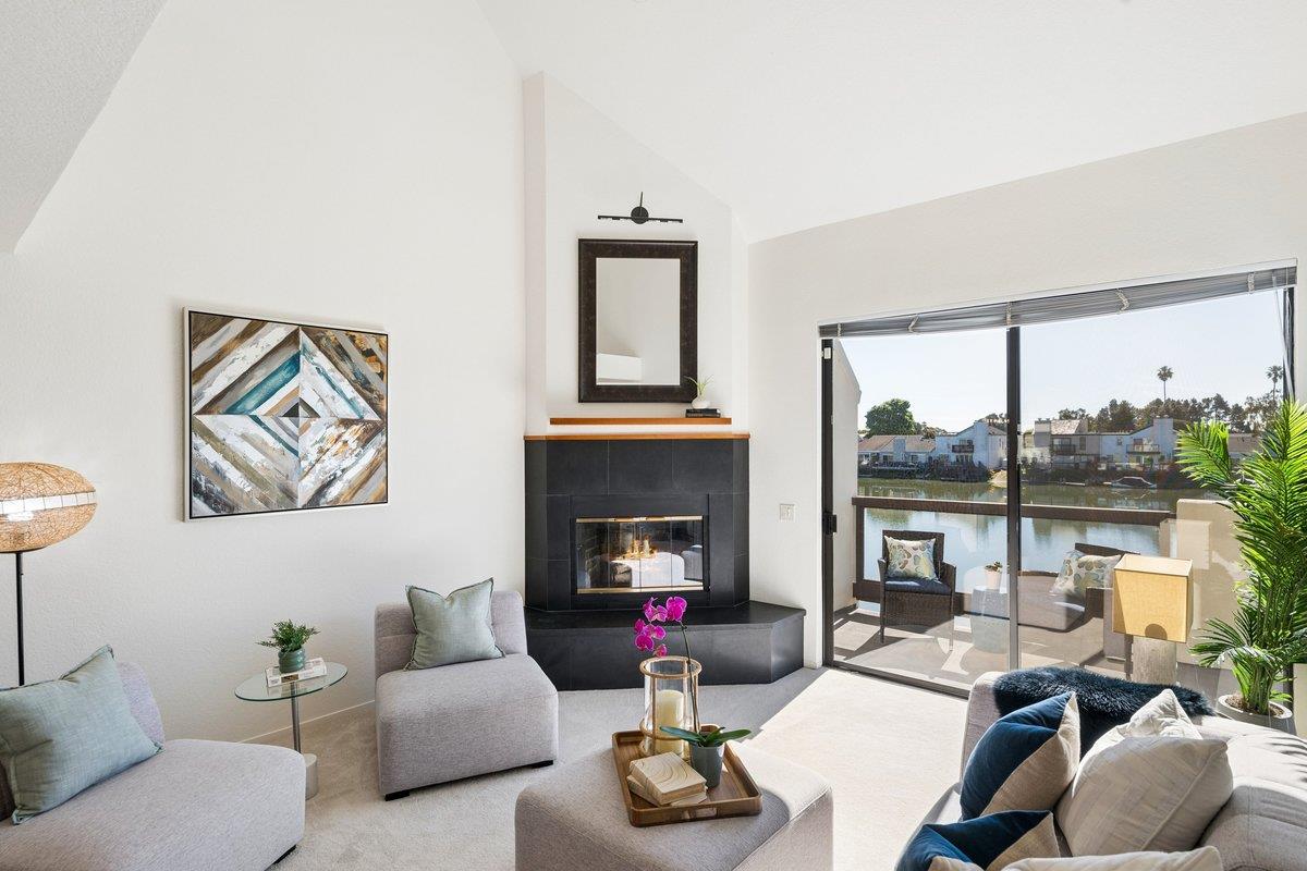 Detail Gallery Image 3 of 46 For 234 Shorebird Cir, Redwood City,  CA 94065 - 2 Beds | 2 Baths