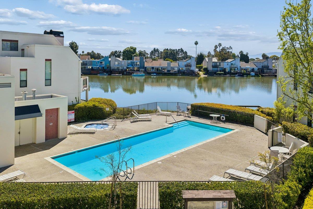 Detail Gallery Image 40 of 46 For 234 Shorebird Cir, Redwood City,  CA 94065 - 2 Beds | 2 Baths