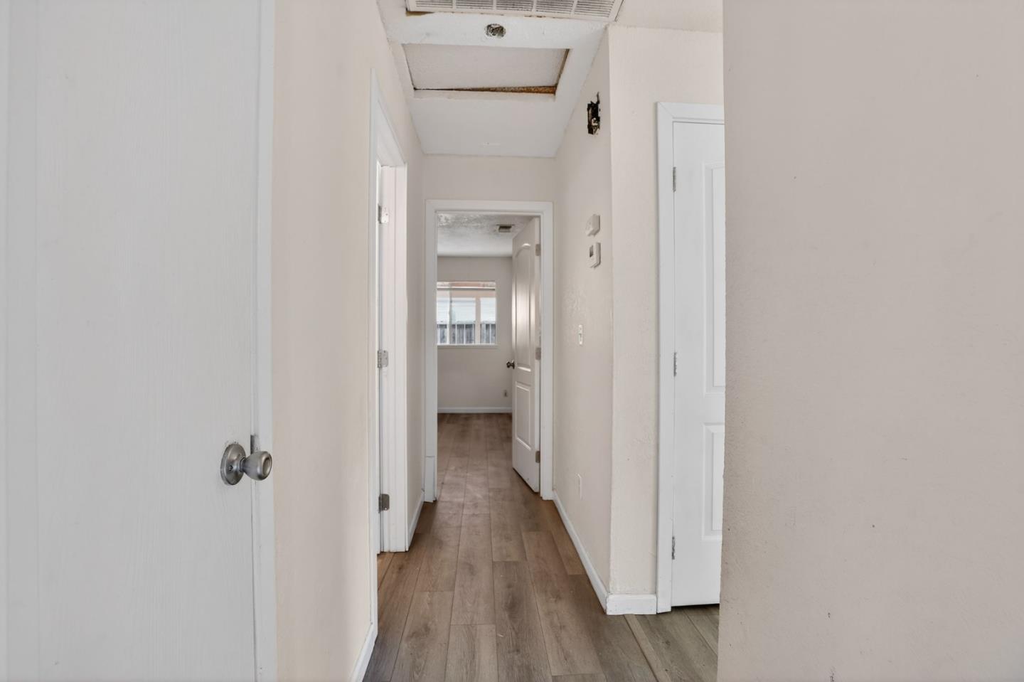 Detail Gallery Image 11 of 29 For 2524 Pemberton Ct, Stockton,  CA 95210 - 3 Beds | 2 Baths