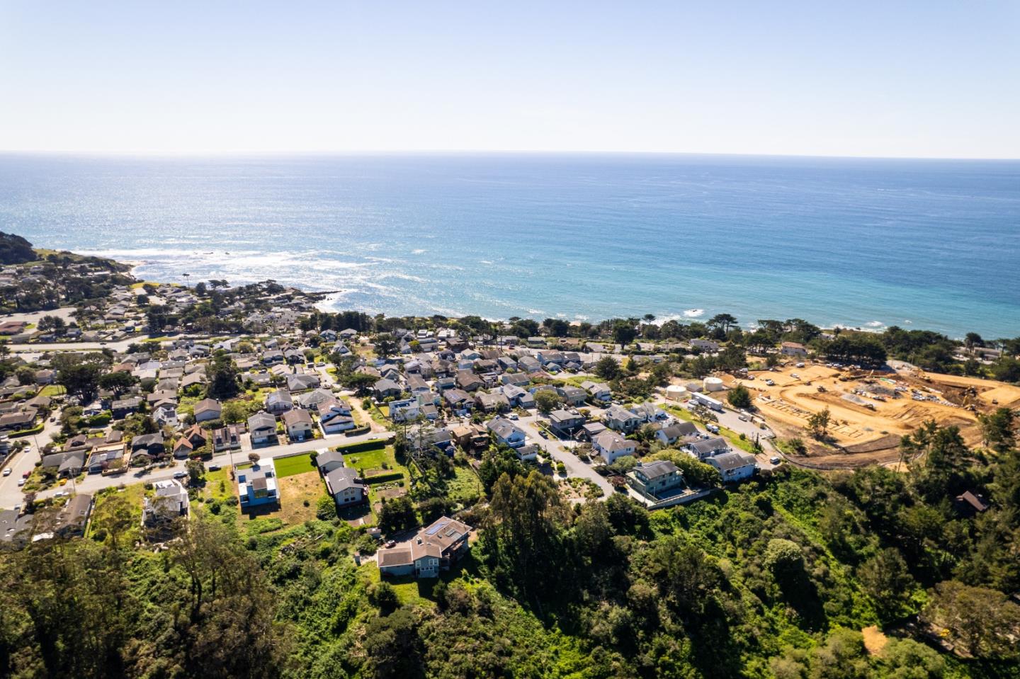 Detail Gallery Image 44 of 49 For 100 Montana St, Moss Beach,  CA 94038 - 5 Beds | 3 Baths