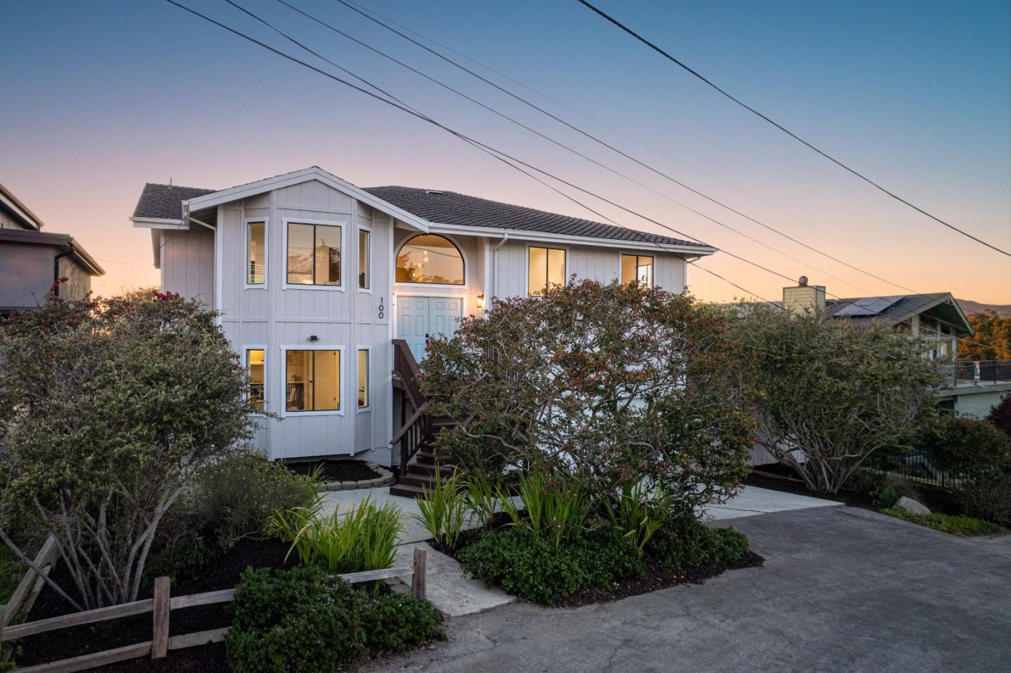 Detail Gallery Image 46 of 49 For 100 Montana St, Moss Beach,  CA 94038 - 5 Beds | 3 Baths