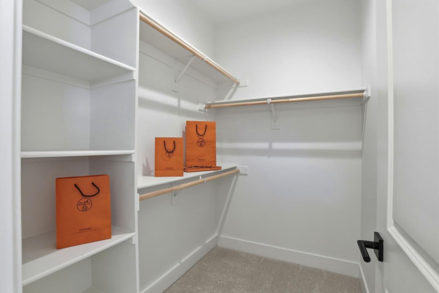 Detail Gallery Image 29 of 41 For Address Not Disclosed, Mountain View,  CA 94043 - 3 Beds | 3 Baths