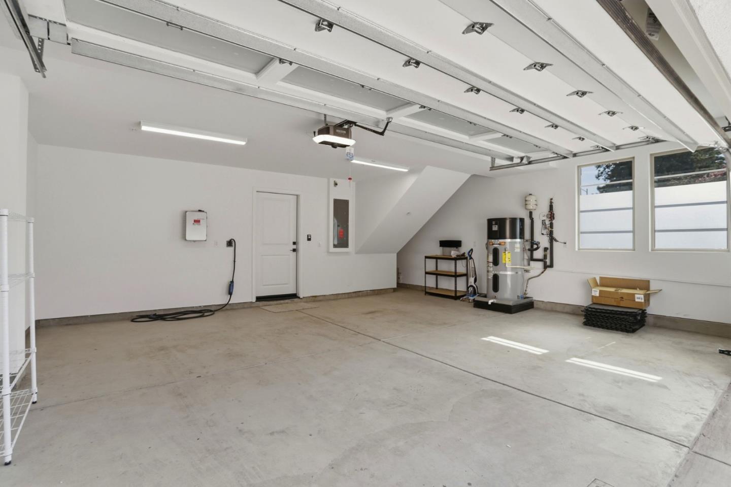 Detail Gallery Image 36 of 41 For Address Not Disclosed, Mountain View,  CA 94043 - 3 Beds | 3 Baths