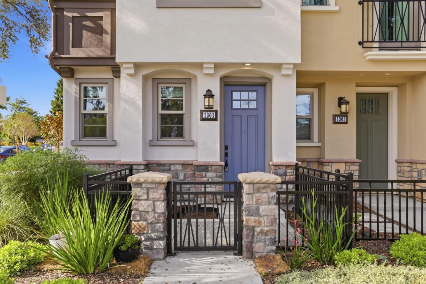 Detail Gallery Image 4 of 41 For Address Not Disclosed, Mountain View,  CA 94043 - 3 Beds | 3 Baths