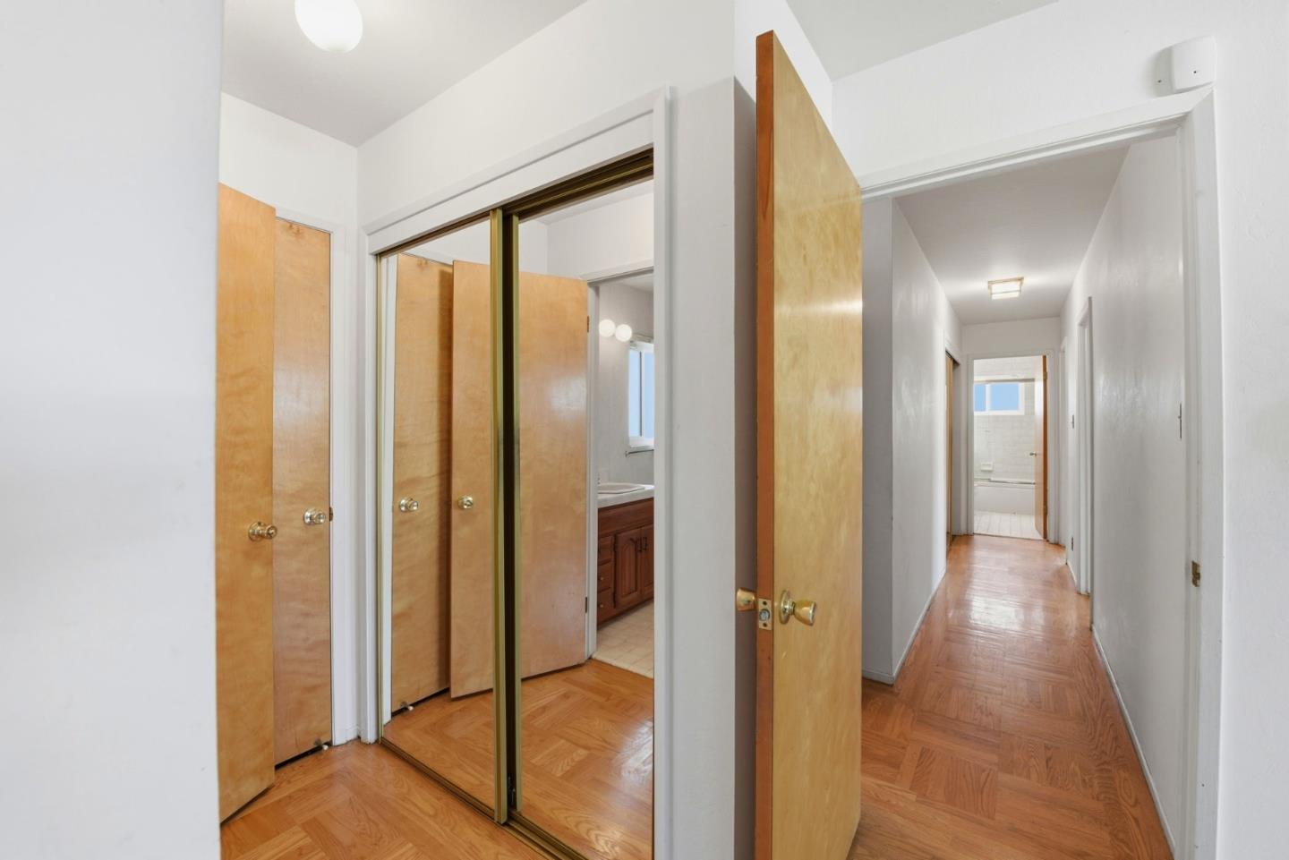 Detail Gallery Image 22 of 38 For 413 Whitehall Rd, Alameda,  CA 94501 - 3 Beds | 2 Baths