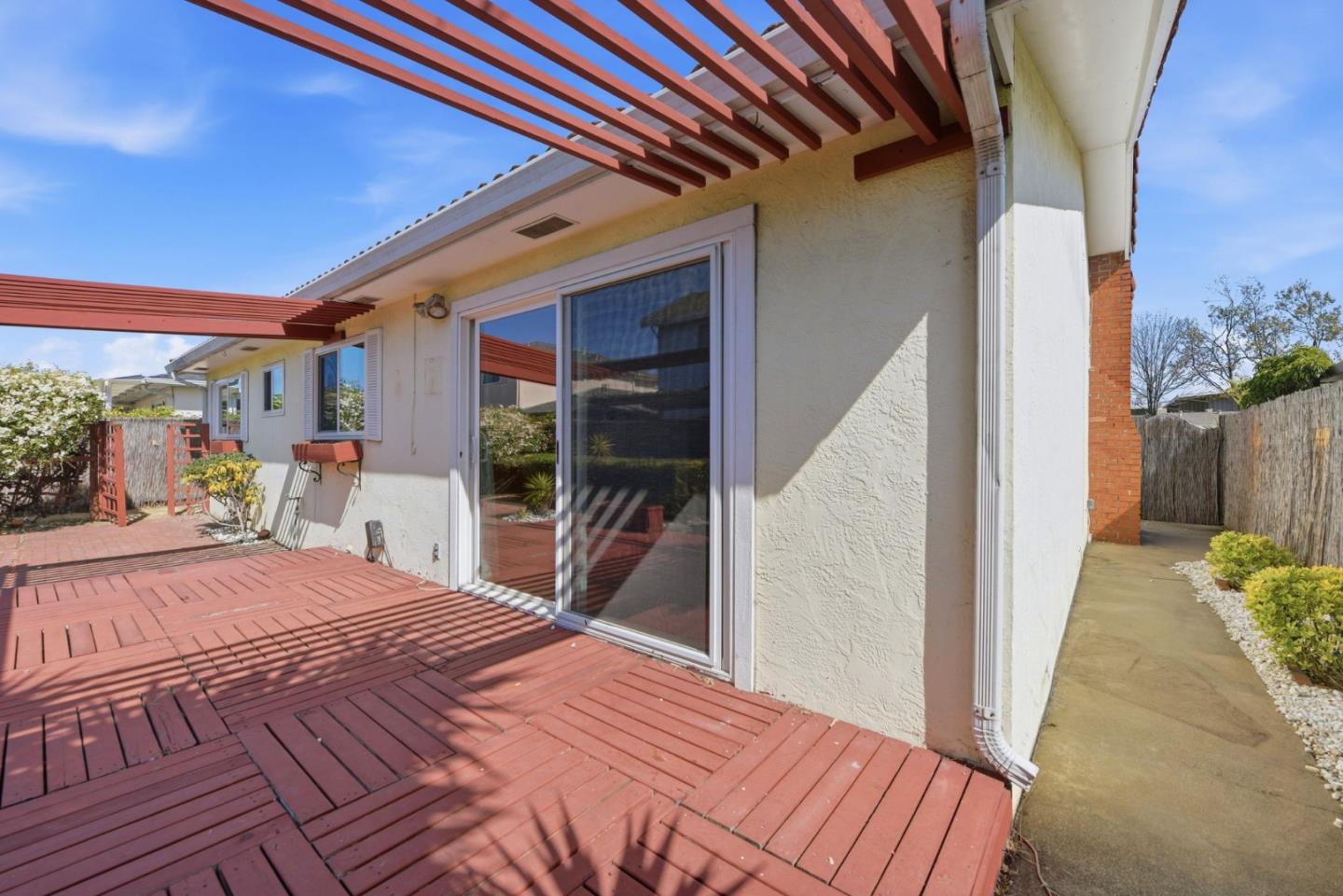 Detail Gallery Image 30 of 38 For 413 Whitehall Rd, Alameda,  CA 94501 - 3 Beds | 2 Baths