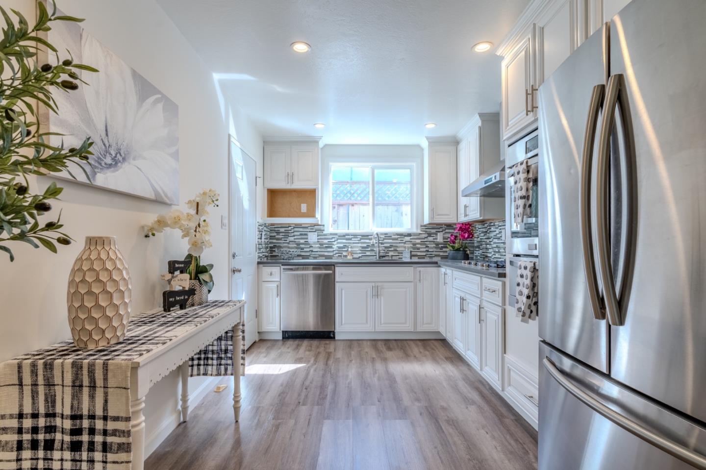 Detail Gallery Image 10 of 32 For 352 Monterey Rd, Pacifica,  CA 94044 - 3 Beds | 2 Baths