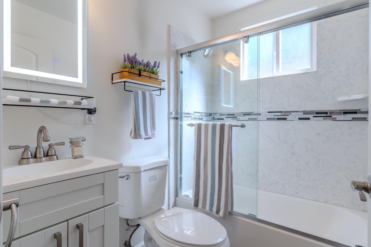 Detail Gallery Image 20 of 32 For 352 Monterey Rd, Pacifica,  CA 94044 - 3 Beds | 2 Baths