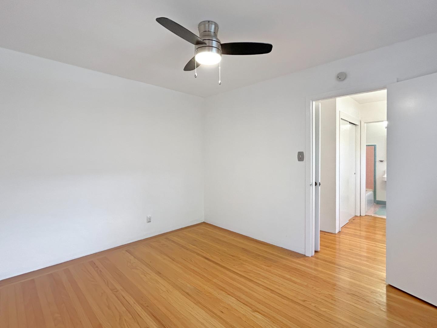 Detail Gallery Image 12 of 17 For 1300 Hoover St Apt 3,  Menlo Park,  CA 94025 - 1 Beds | 1 Baths