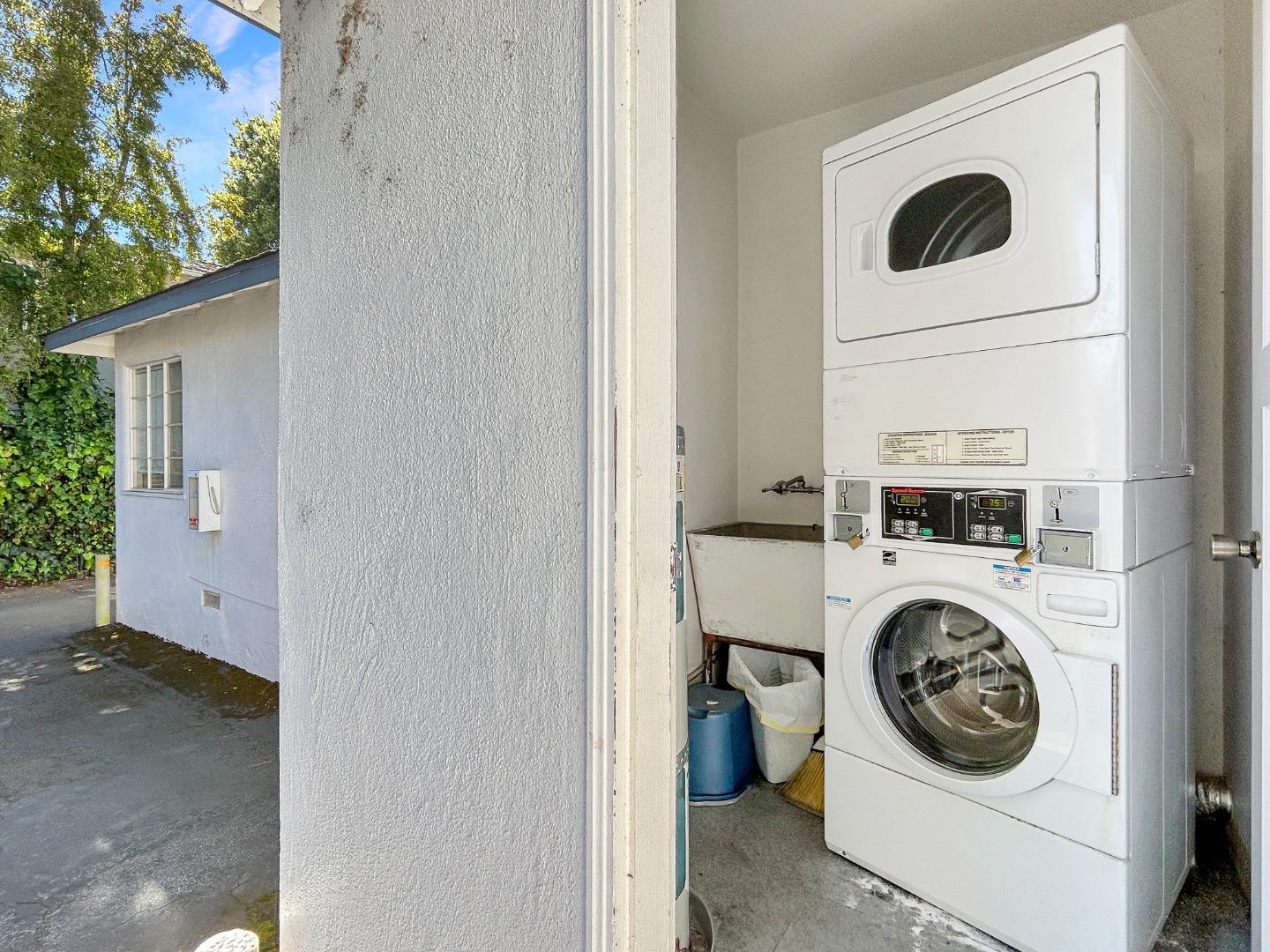 Detail Gallery Image 16 of 17 For 1300 Hoover St Apt 3,  Menlo Park,  CA 94025 - 1 Beds | 1 Baths