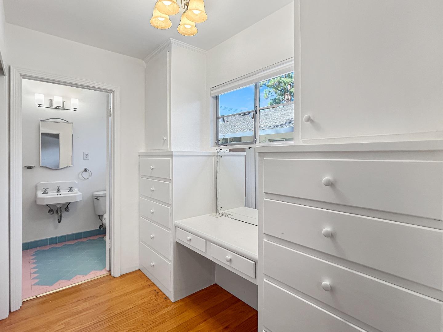 Detail Gallery Image 7 of 17 For 1300 Hoover St Apt 3,  Menlo Park,  CA 94025 - 1 Beds | 1 Baths