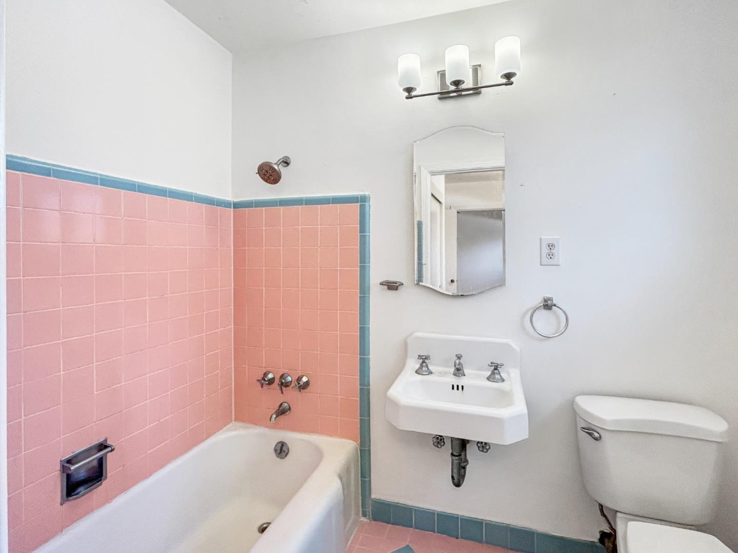 Detail Gallery Image 8 of 17 For 1300 Hoover St Apt 3,  Menlo Park,  CA 94025 - 1 Beds | 1 Baths