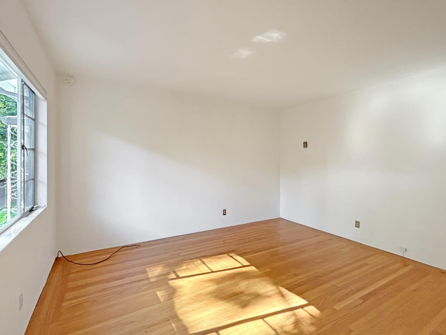 Detail Gallery Image 9 of 17 For 1300 Hoover St Apt 3,  Menlo Park,  CA 94025 - 1 Beds | 1 Baths