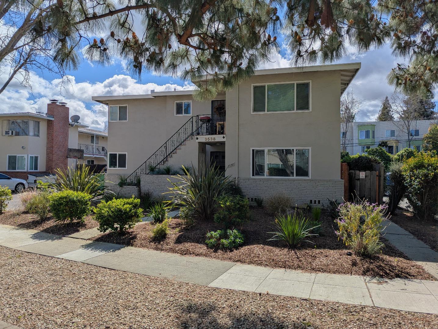 Detail Gallery Image 2 of 8 For 3538 Alden, San Jose,  CA 95117 - – Beds | – Baths