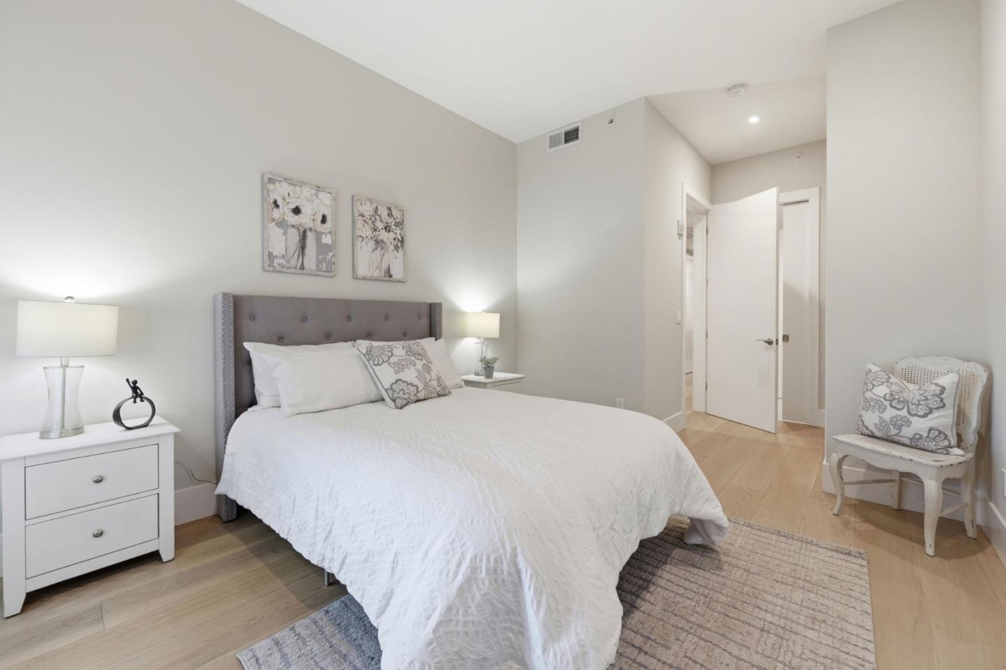 Detail Gallery Image 19 of 28 For 600 El Camino Real #206,  Belmont,  CA 94002 - 2 Beds | 2 Baths