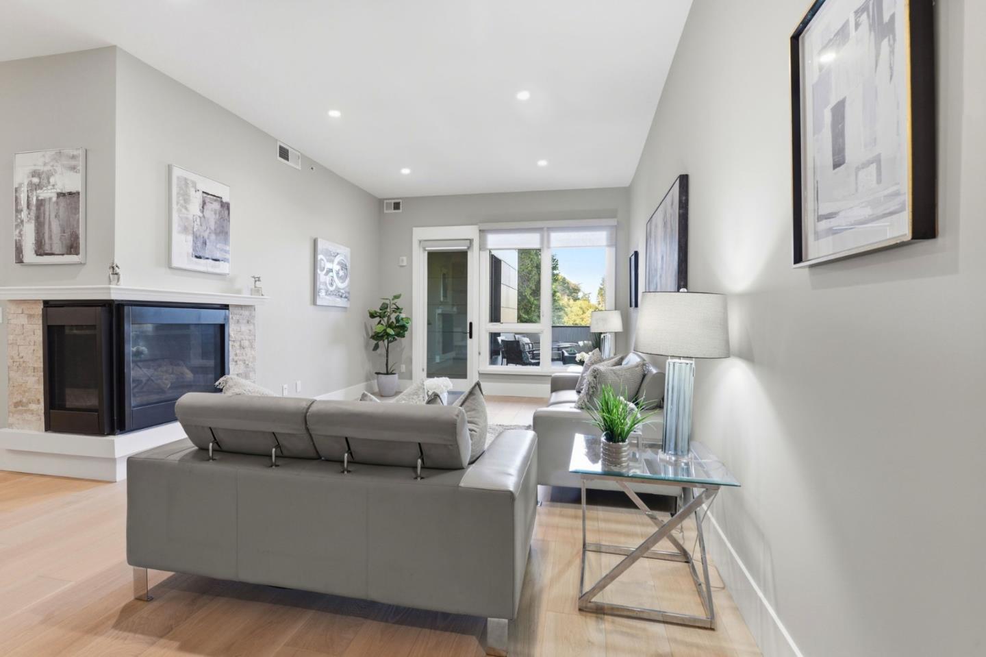 Detail Gallery Image 4 of 28 For 600 El Camino Real #206,  Belmont,  CA 94002 - 2 Beds | 2 Baths