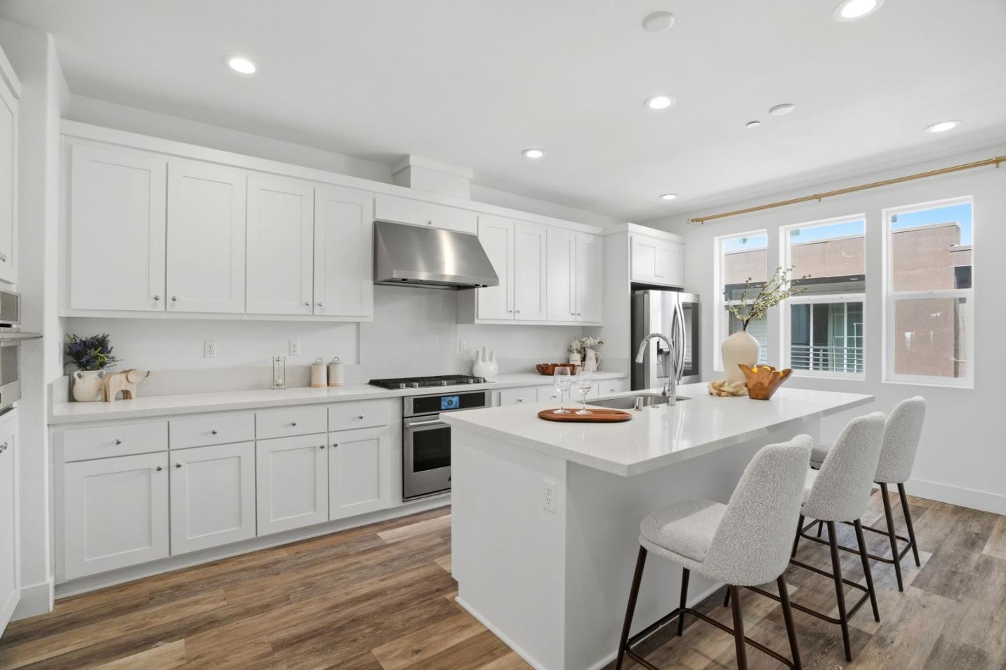 Detail Gallery Image 9 of 38 For 3380 Router Cmn, Fremont,  CA 94538 - 2 Beds | 2/1 Baths