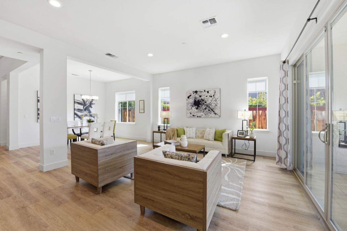 Detail Gallery Image 11 of 88 For 39442 N Darner Dr, Newark,  CA 94560 - 5 Beds | 4/1 Baths