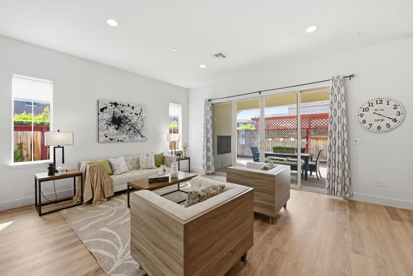 Detail Gallery Image 12 of 88 For 39442 N Darner Dr, Newark,  CA 94560 - 5 Beds | 4/1 Baths