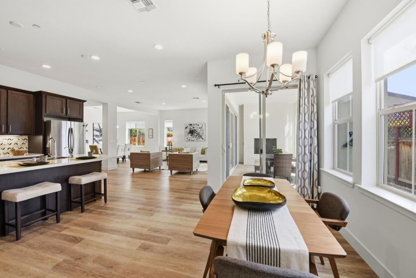 Detail Gallery Image 17 of 88 For 39442 N Darner Dr, Newark,  CA 94560 - 5 Beds | 4/1 Baths